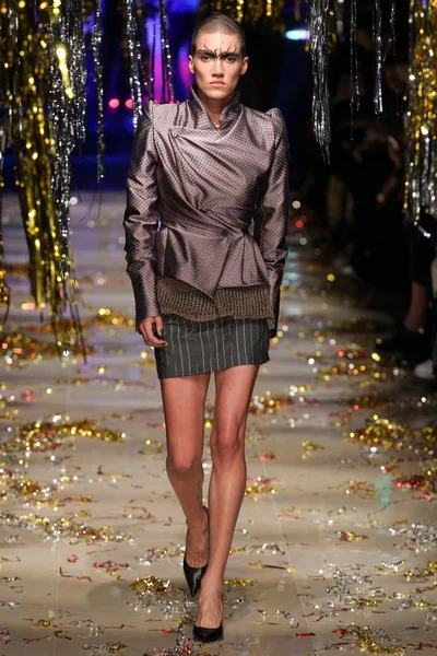 Look 9